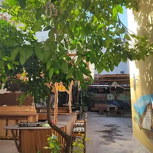 Hostel Backpacker